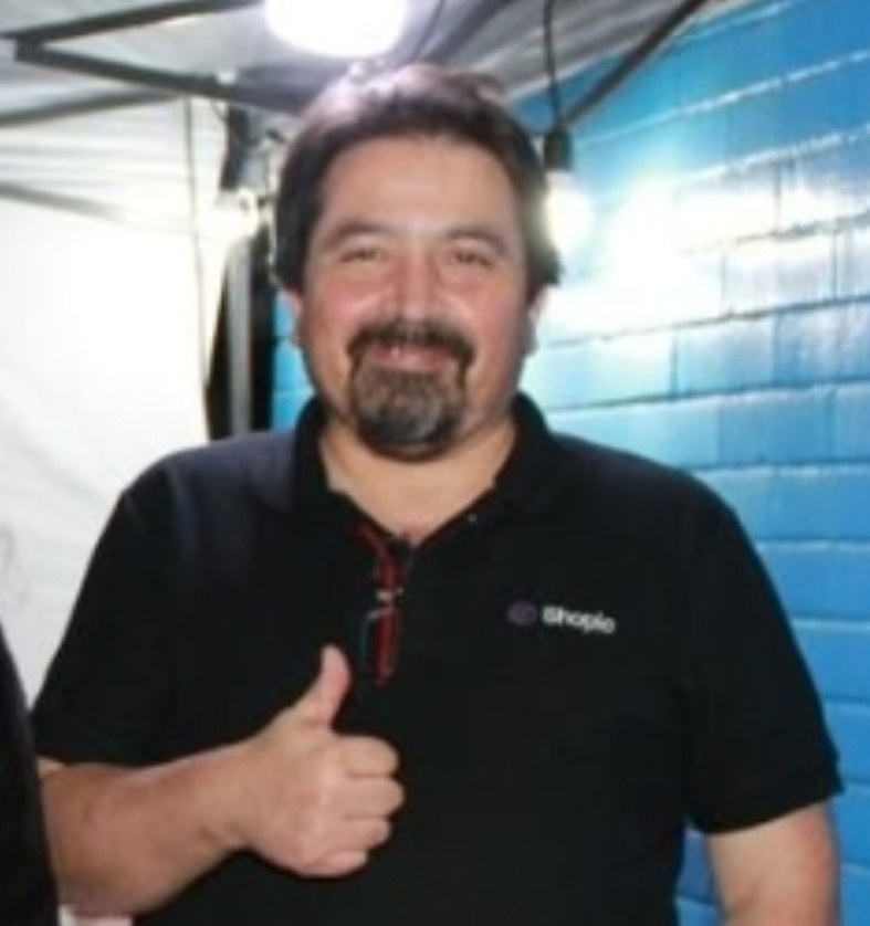 Mauricio Quezada Winser