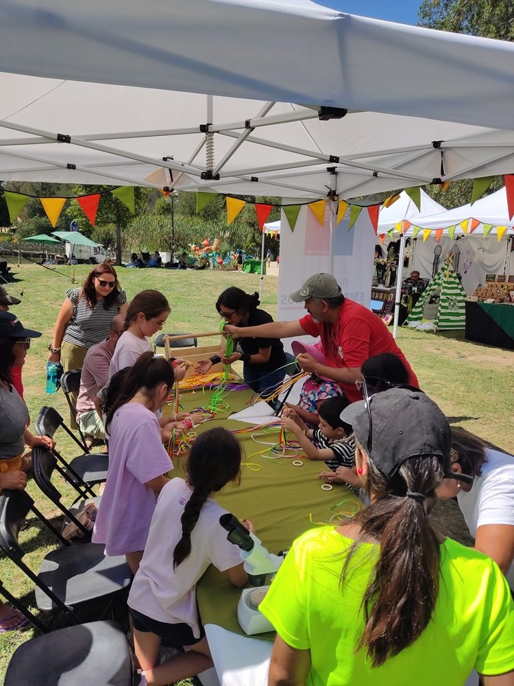 Profesora de taller Cometas Waldorf - Pueblito de las Vizcachas